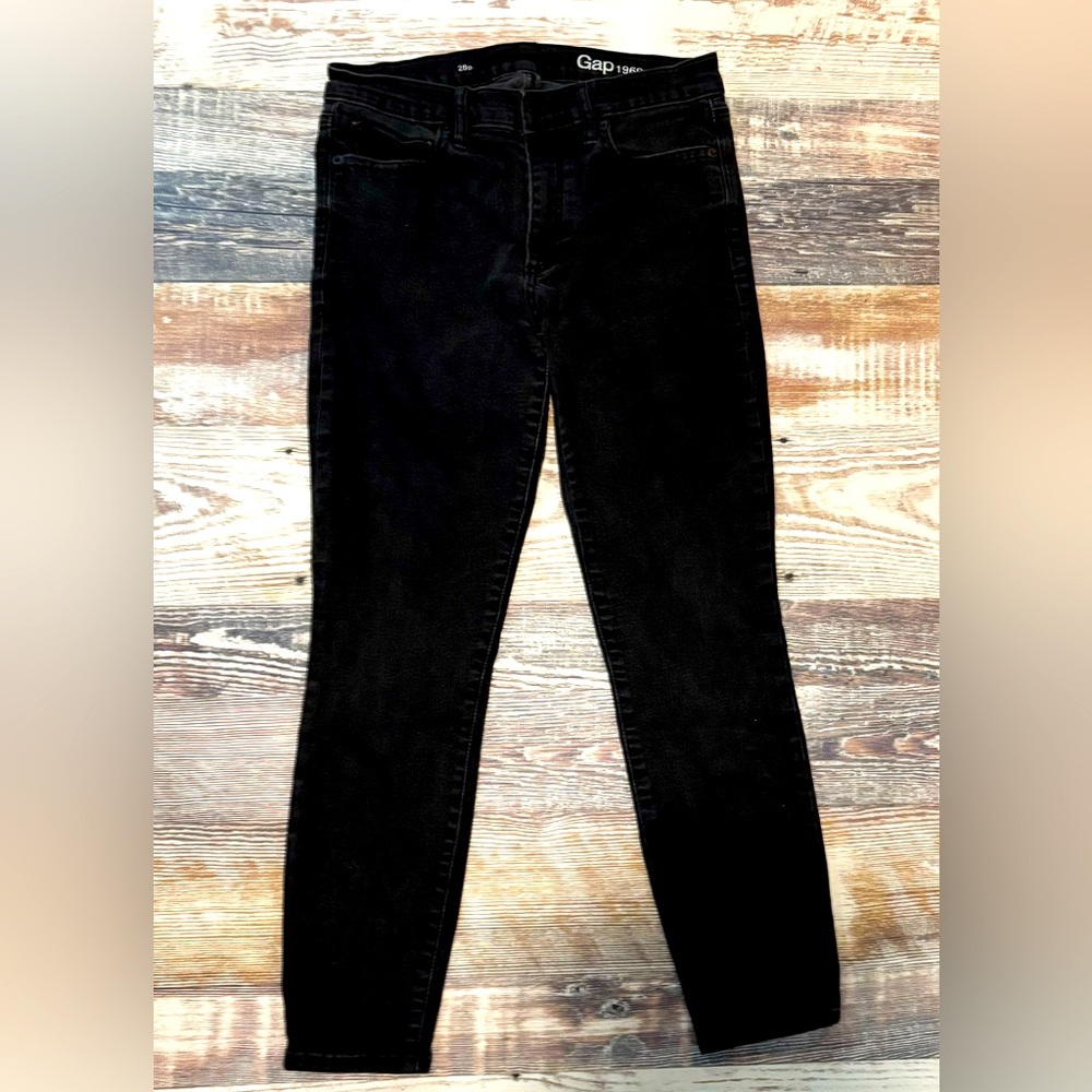 Women’s GAP 1969 True Skinny Black Denim Jeans!!